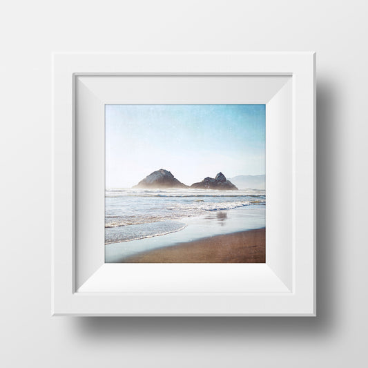 Atardecer en la playa de Seal Rocks en California<br> Impresión cromogénica de bellas artes de archivo