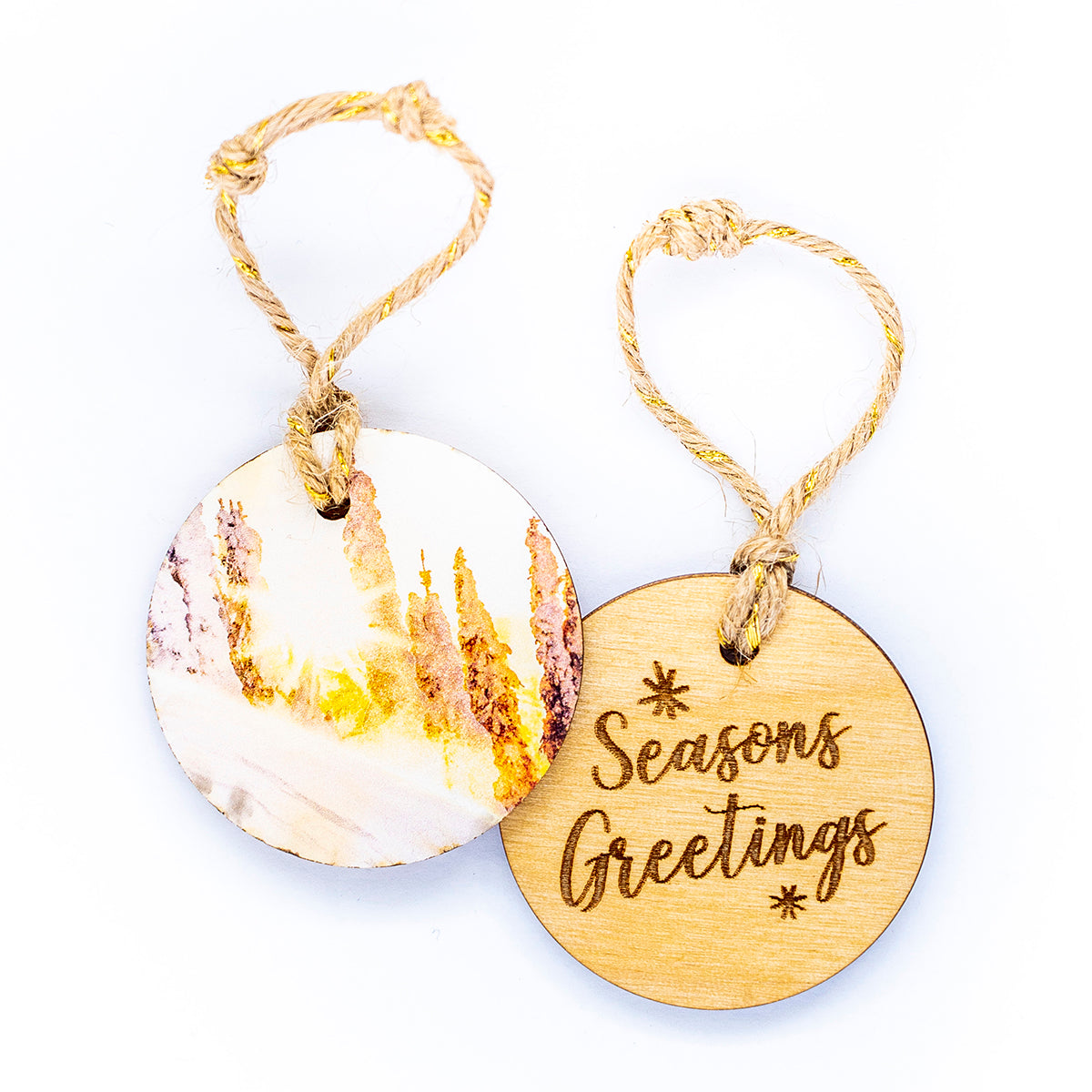 Adorno navideño circular de madera<br> Felices Fiestas<br> Nieve de invierno