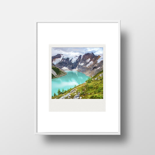 Imán Polaroid metálico<br> Lago alpino // Columbia Británica