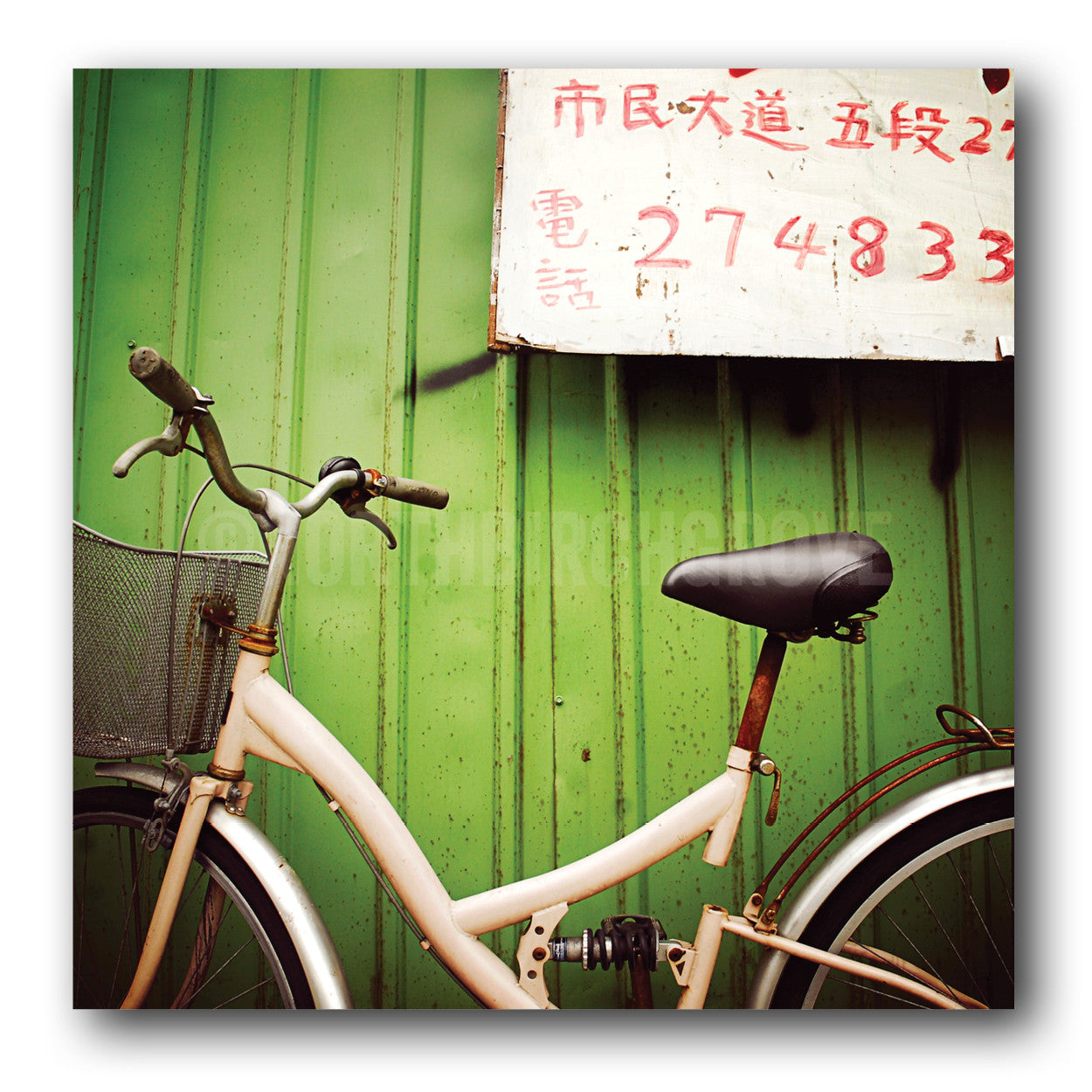 Bicicleta en Taipei Taiwán<br> Impresión cromogénica de bellas artes de archivo
